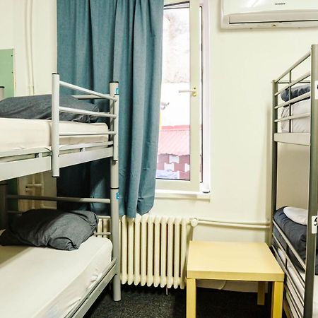 Hostel Sport Бухарест Екстер'єр фото