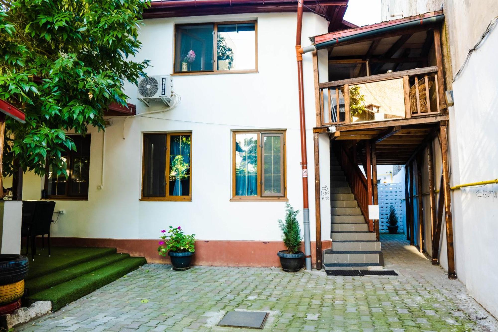 Hostel Sport Бухарест Екстер'єр фото