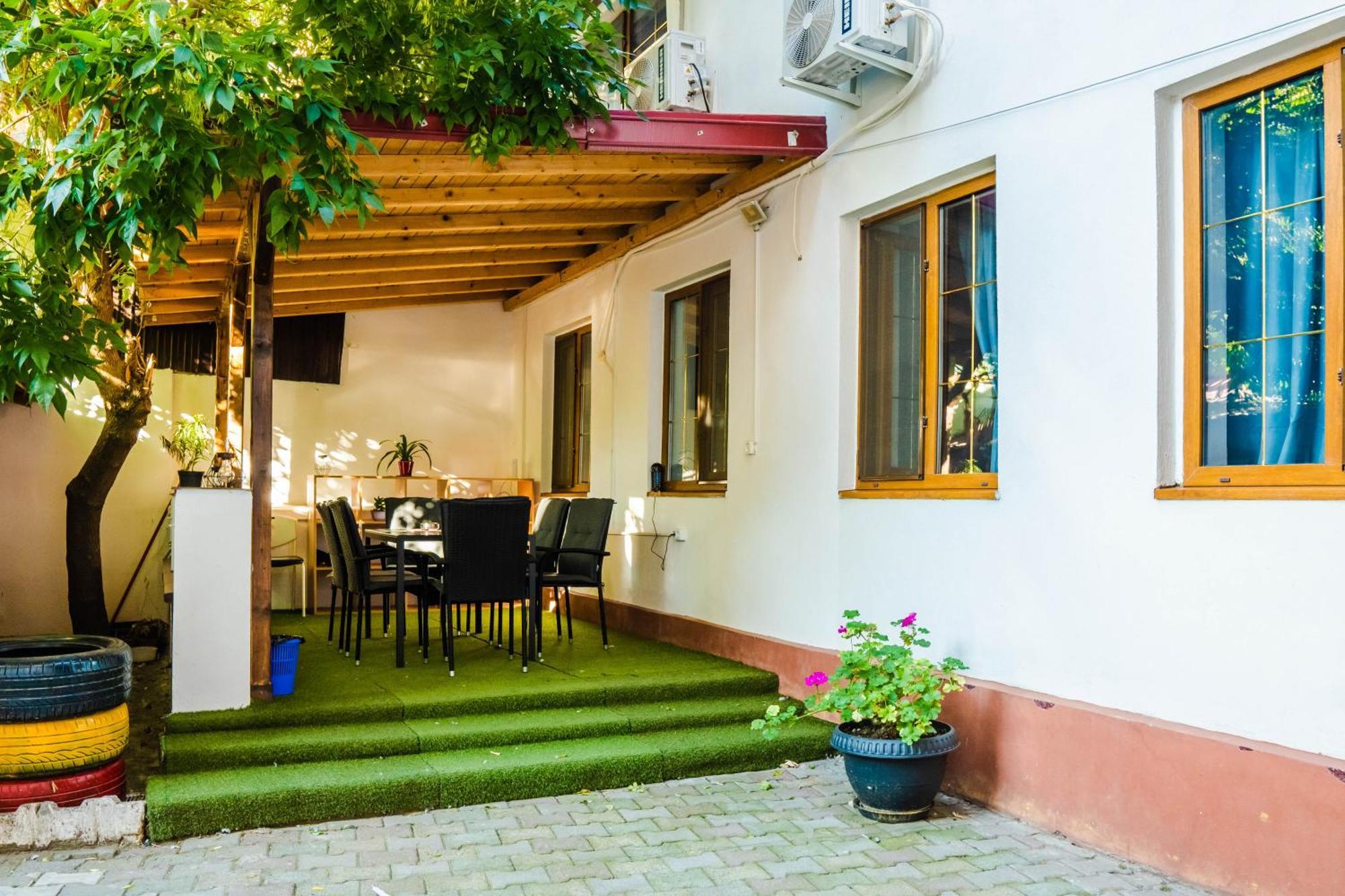 Hostel Sport Бухарест Екстер'єр фото