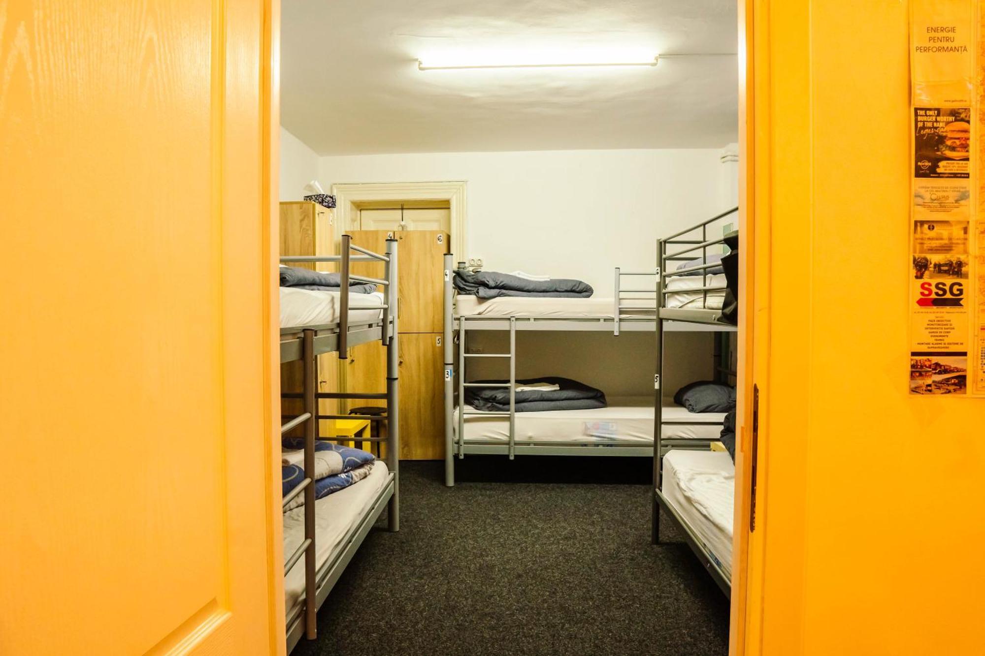Hostel Sport Бухарест Екстер'єр фото