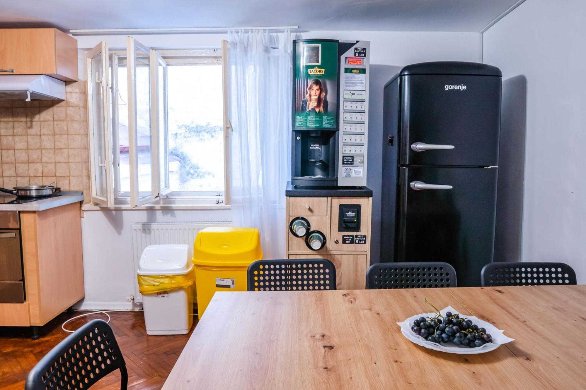 Hostel Sport Бухарест Екстер'єр фото